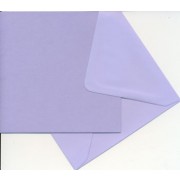 10 kort med kuverter 14 x 14 cm. Lys lilla